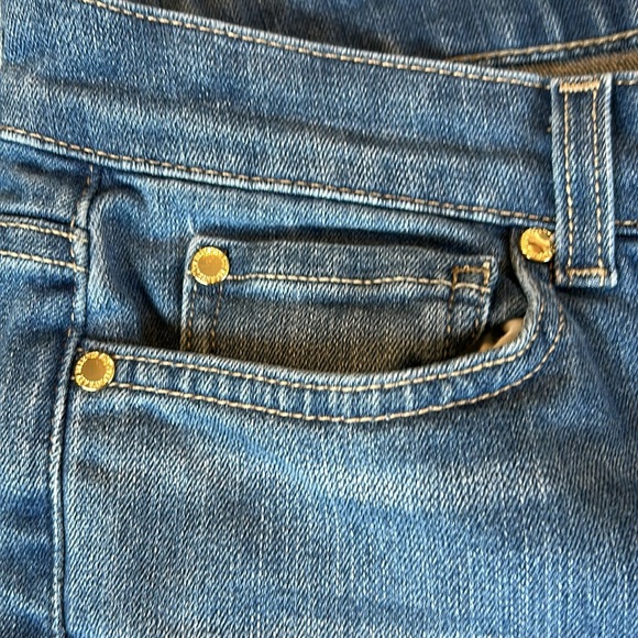 Ellen Tracy The Cuffed Capri Women’s Denim Jeans Sz 8 - Picture 3 of 8